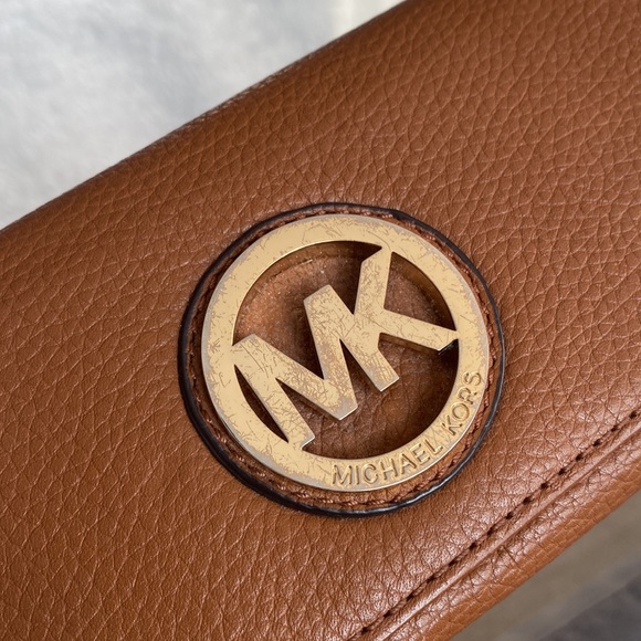 Michael Kors wallet - Picture 5 of 7